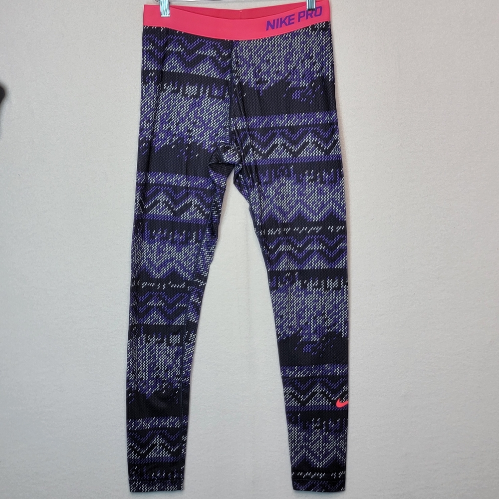 Nike‎ Ladies Leggings - Black and Purple Pattern Size L